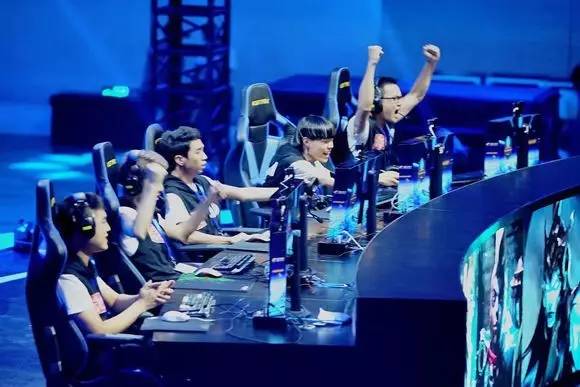 打的就是你，Gambit成为s1mple宿敌